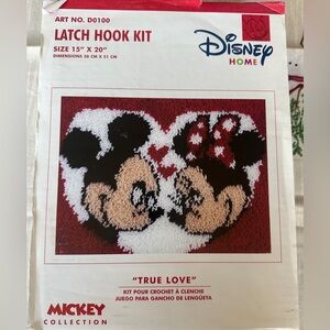 Caron Disney Mickey Minnie “ True Love” Latchhook Vintage Made in the USA